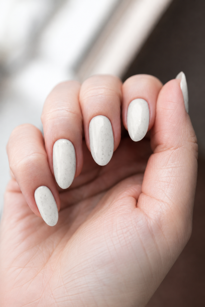 Milky White Nails: The Minimalist Manicure Everyone’s Booking in 2026